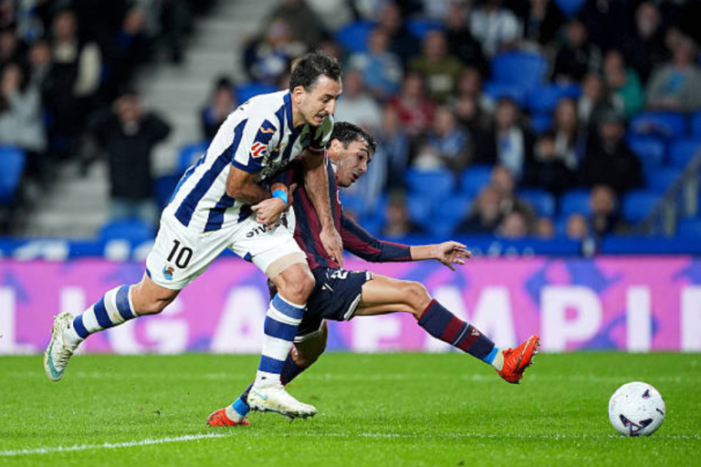 Real Sociedad vs Levante (00:30 - 26/10)
